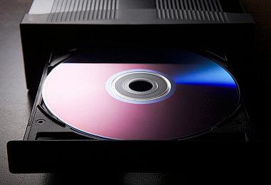 末日循环、丧尸围城 这款斯拉夫风情的生存游戏即将发售